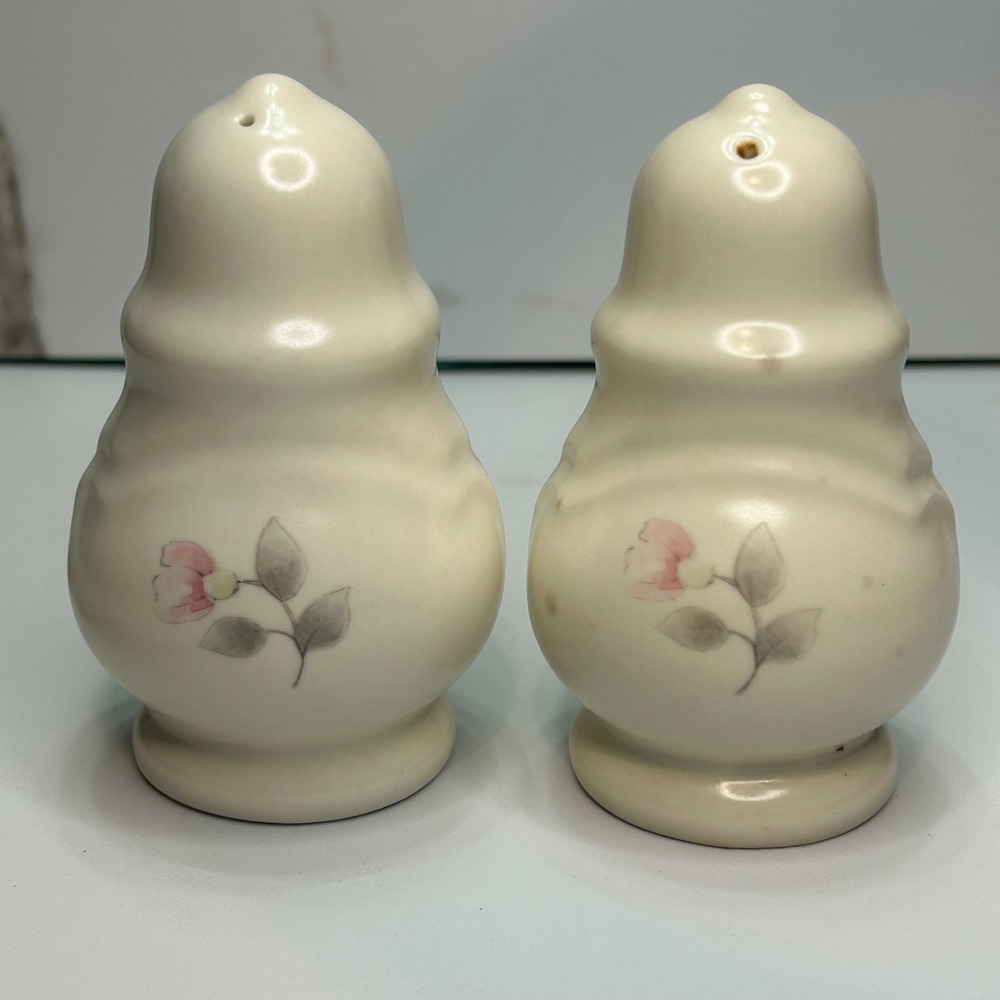 Pfaltzgraff Tea Rose Salt and Pepper Shaker Set Vintage Floral Ceramic Cream